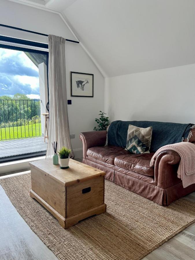 The Loft Studio Apartment - Above Detached New Build Garage Llanymynech Екстер'єр фото